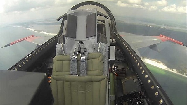 Air Combat Survival tgt position