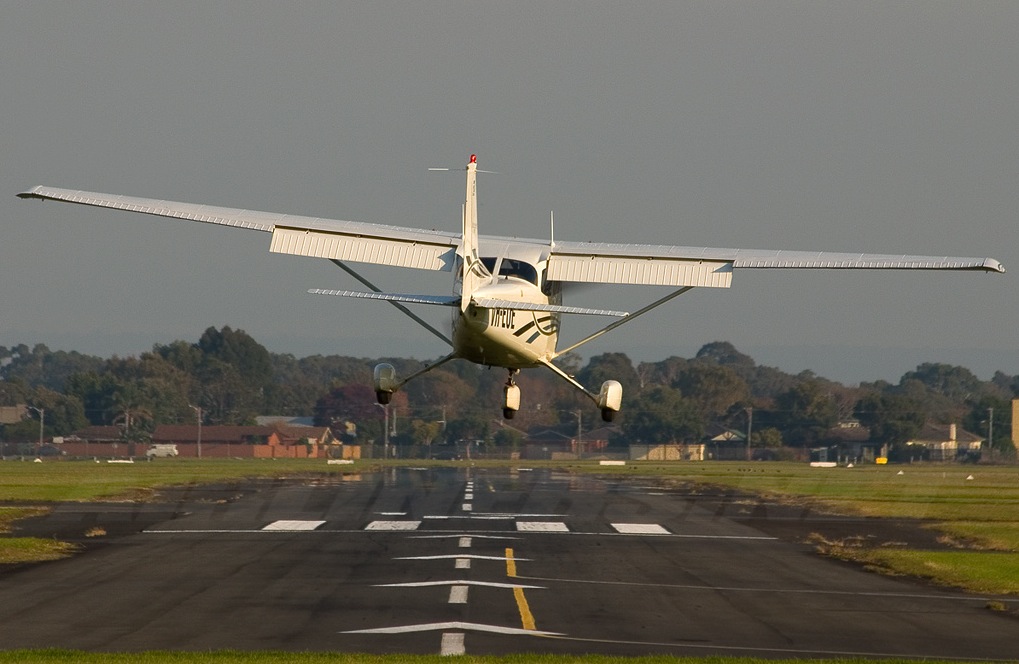 Landing a cessna 172