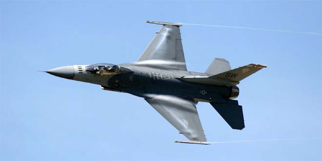 f16-Viper Turning